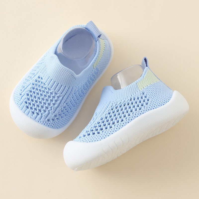 Baby- und Kleinkindschuhe, weiche Sohle, rutschfest, leicht, fliegend, gewebt