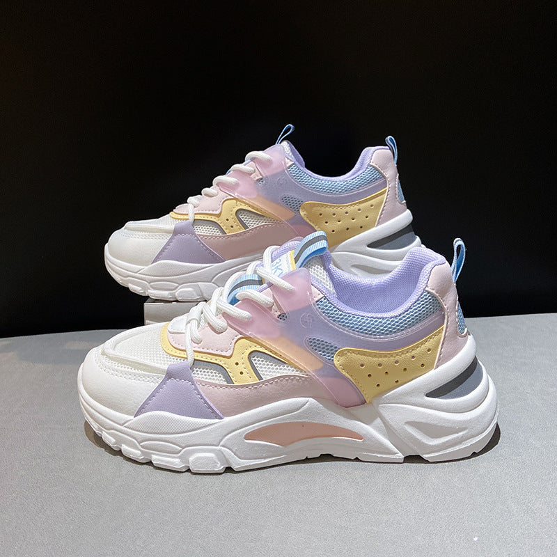 Neue atmungsaktive Laufschuhe für Studenten