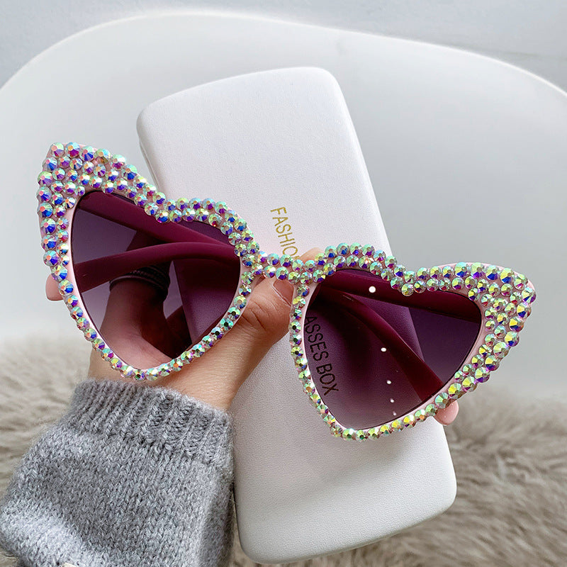 Female Cute Cat Eye Heart-shaped Sun Glasses - X2-Shopping