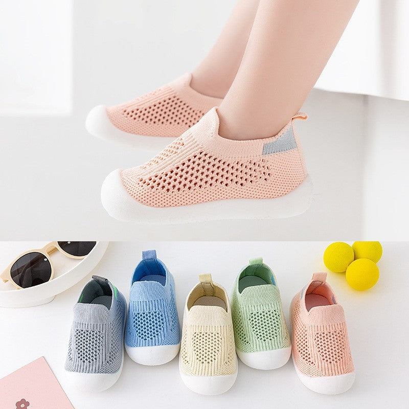 Baby- und Kleinkindschuhe, weiche Sohle, rutschfest, leicht, fliegend, gewebt