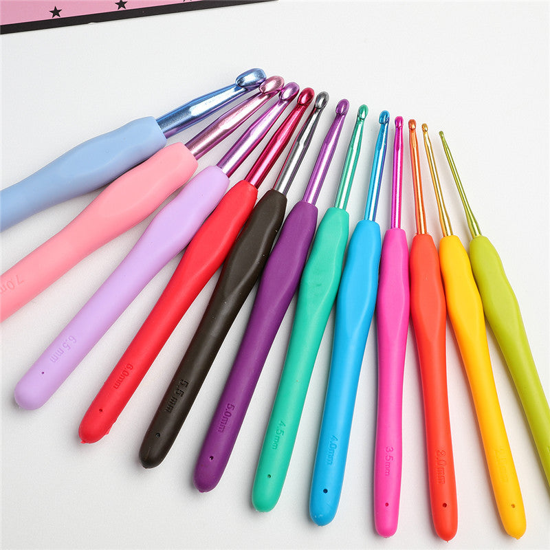 Crochet Knitting Tool Set 12 Color Head TPR Soft Handle Crochets