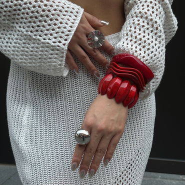 European And American Simple Geometric Blooming Red Bracelet