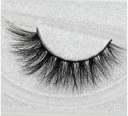 Künstliche Aurelia-Wimpern