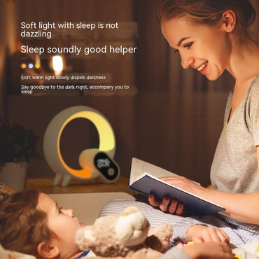 ساعة منبه رقمية تناظرية من Creative Q Light مزودة بشاشة عرض رقمية وصوت وبلوتوث وإضاءة جو ملونة ذكية للاستيقاظ