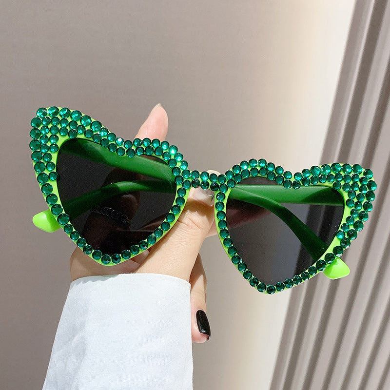 Female Cute Cat Eye Heart-shaped Sun Glasses - X2-Shopping