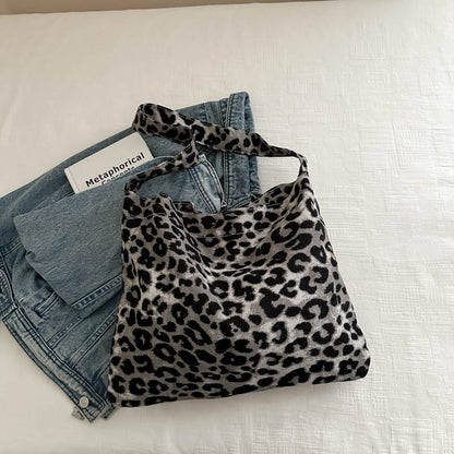 Simple Large Capacity Urban Fashion Leopard Print Shoulder Messenger Bag