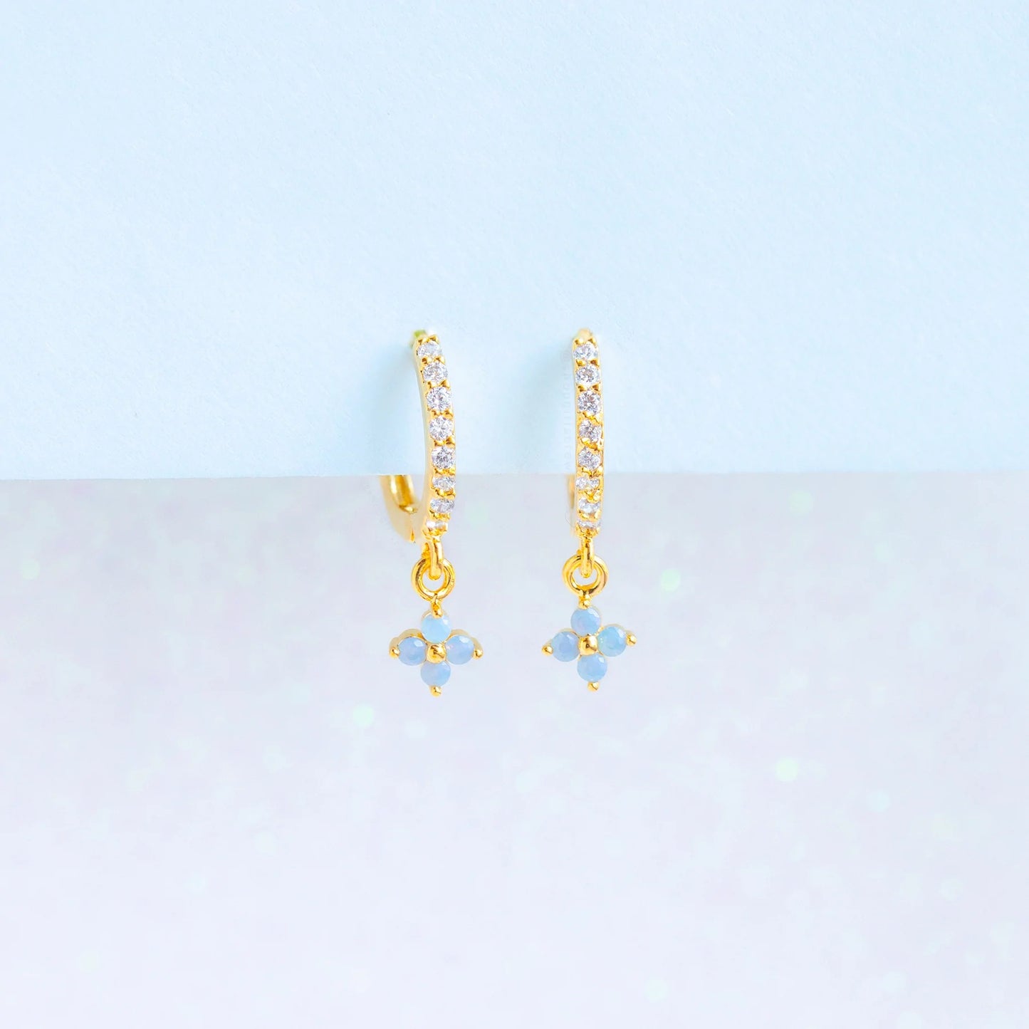 Small And Beautiful Flower Earrings Micro-inlaid Ear Clip