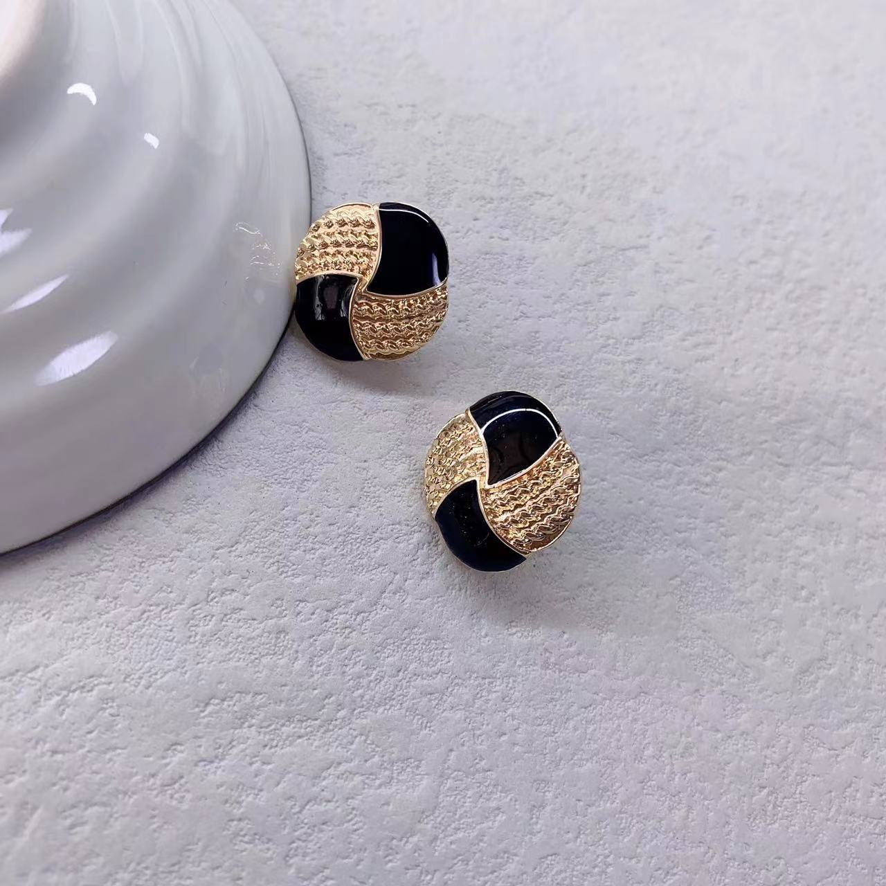 Vintage Dripping Enamel Geometric Ear Studs