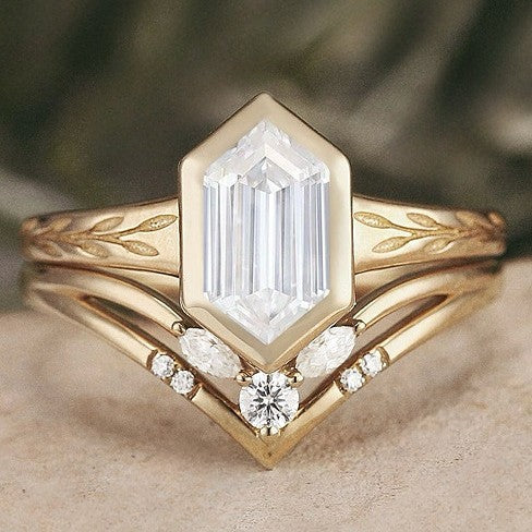 Gold Wheat Shape Rectangular Zircon Ring