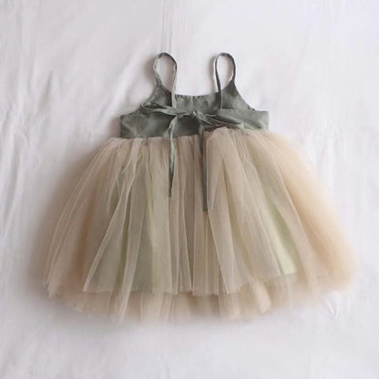 Süßes Prinzessinnenkleid zum Schnüren für Kinder
