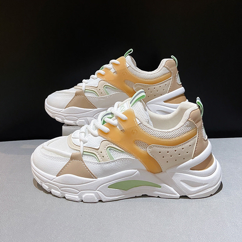 Neue atmungsaktive Laufschuhe für Studenten