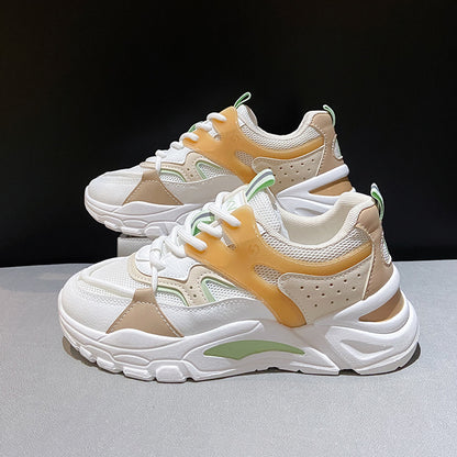 Neue atmungsaktive Laufschuhe für Studenten